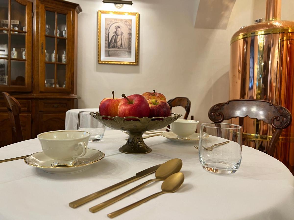 Spa Beerland Chateaux - U Zlate Hrusky / At Golden Pear Prag Eksteriør billede